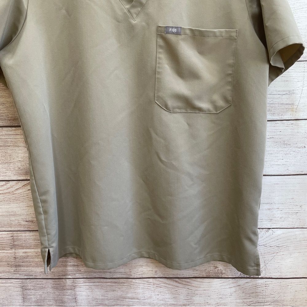 FIGS CATARINA SCRUB TOP IN KHAKI - Picture 3 of 6